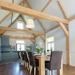 Vakantiehuis Haven With Garden & Comfort