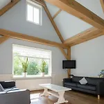 펜션 Haven With Garden & Comfort